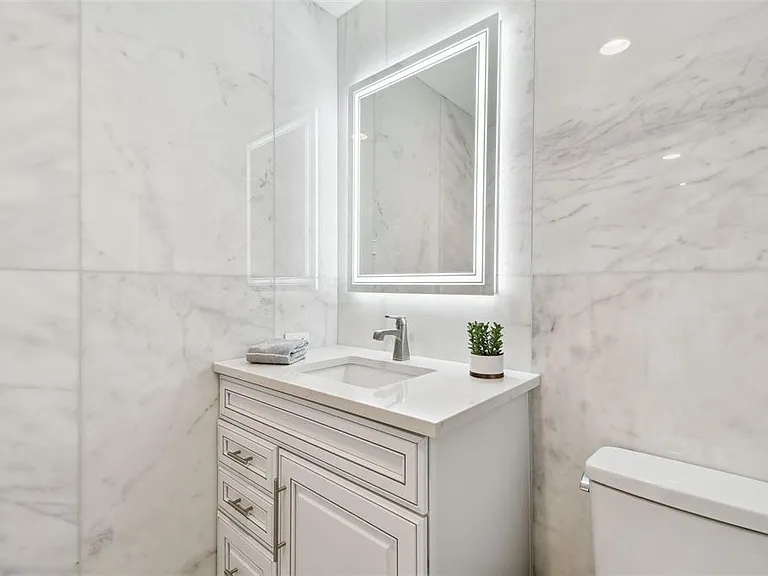 1560 Gulf Blvd #306 — Photo 9