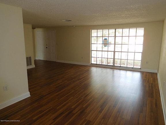 2nd image of 8602 Mill Creek Ln