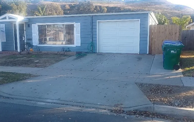 3345 Tropicana Dr — Photo 1