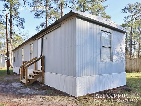 2nd image of 3427 Van Darien Dr