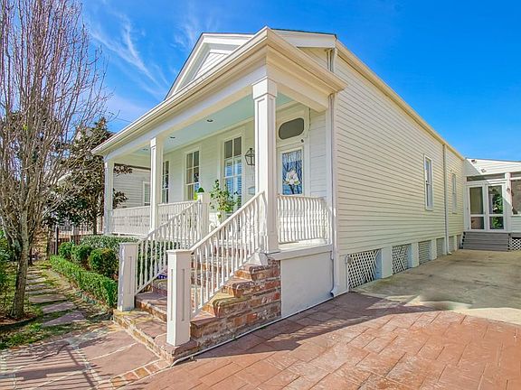 5th image of 1118 Valence St