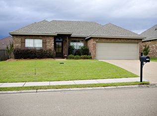 1003 Bowsprit Ln, Brandon, MS 39047