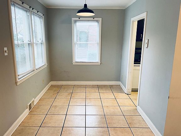 3rd image of 3939 Brennan Dr