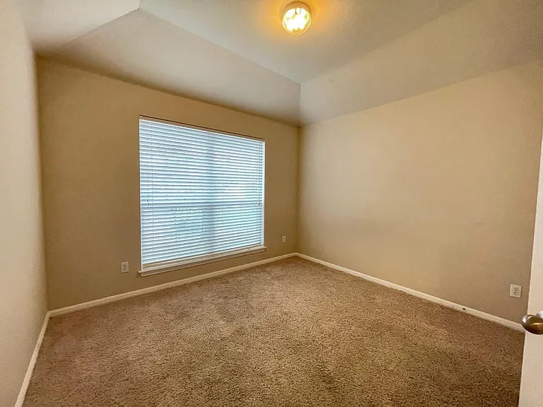 11713 Dunblane Way — Photo 16