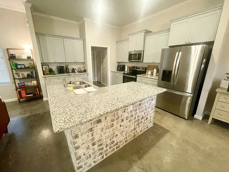 115 Allie Ln — Photo 5