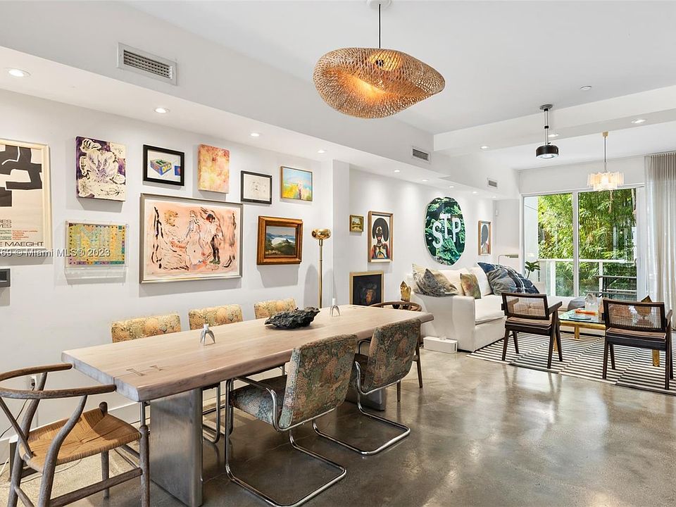 1st image of 455 NE 39th St #104