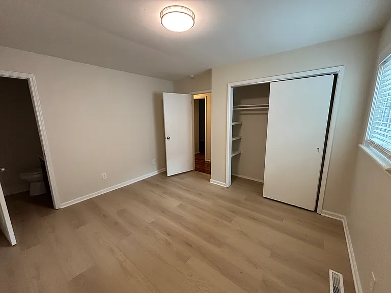 4212 Princeton Ave — Photo 10