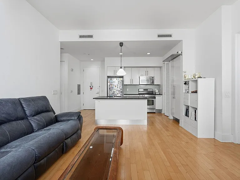 4 Beacon Way #1613 — Photo 4