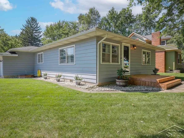 236 Cedar Ct, Breckenridge, MI 48615