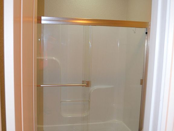 Guest Bath 2