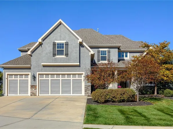 8126 Millridge St, Lenexa, KS 66220