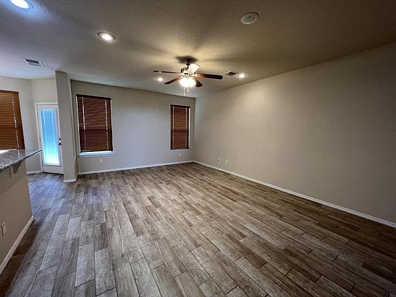 5th image of 1238 Hogg Ct