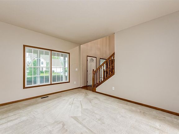 4th image of 4592 Herb Garden Dr