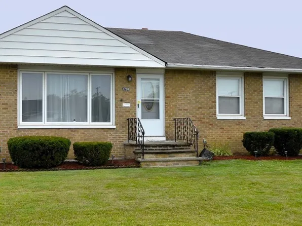 1730 Bellingham Rd, Mayfield Heights, OH 44124