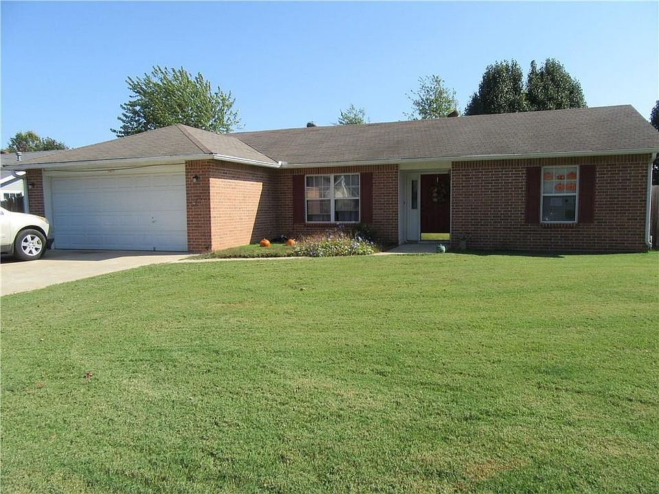1st image of 1477 Justin Ct
