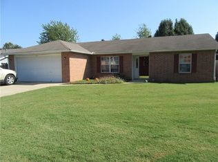1477 Justin Ct, Siloam Springs, AR 72761