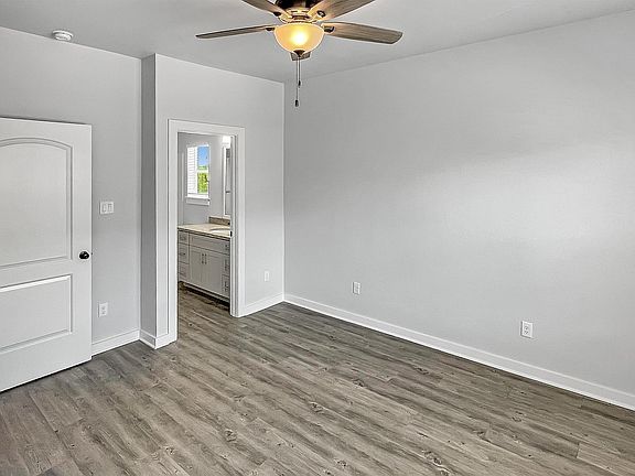 5th image of 2101 Jax Dr #1