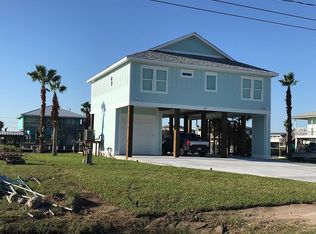 92 Channelview Rd, Rockport, TX 78382