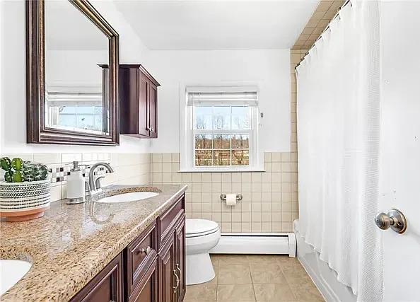 3 bed, $2,000 — Photo 3