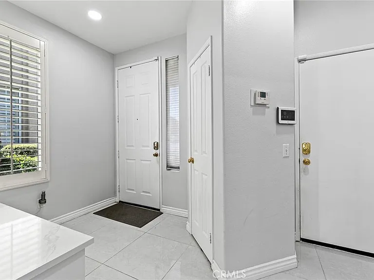 15881 Madelyn Ct — Photo 4