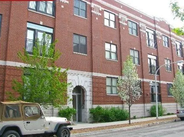 2771 W Francis Pl, Chicago, IL 60647