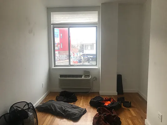 Rented by MySpaceNYC | media 6