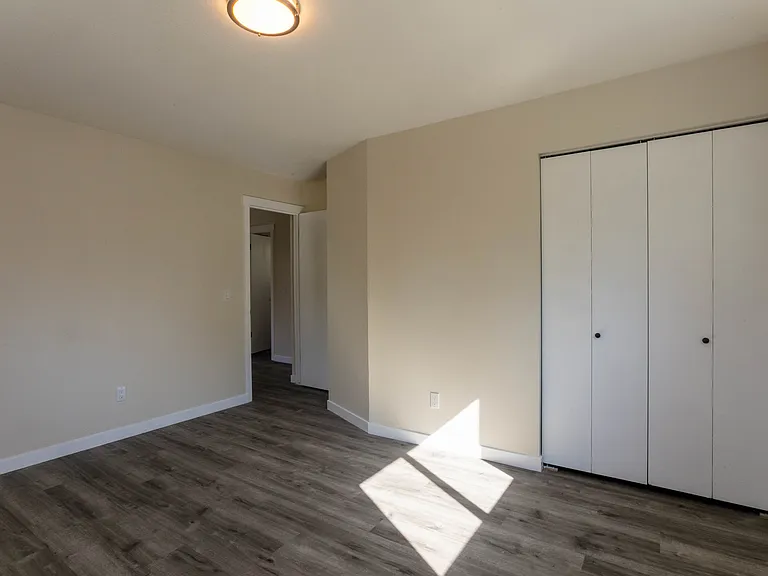 2812 N Fruitland Ln — Photo 5