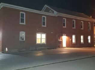 101 Carlisle St #C, New Oxford, PA 17350