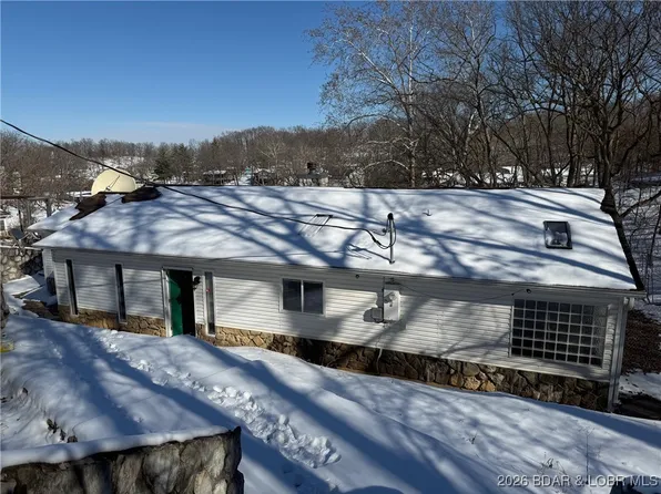 30 Aurora Dr, Sunrise Beach, MO 65079