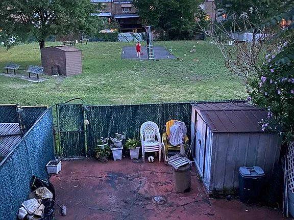 4th image of 492 Claremont Pkwy