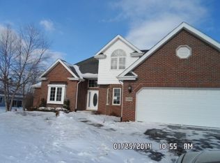 23748 S Raymond Dr, Crete, IL 60417