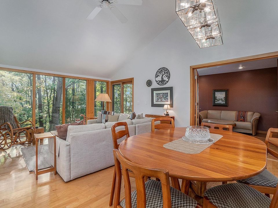 6718 Mission Rdg, Traverse City, MI 49686 Zillow