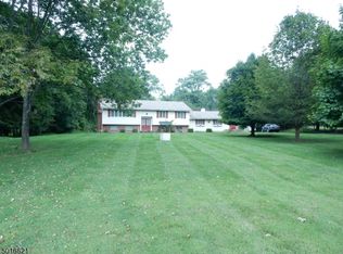 34 Johnson Rd, Hackettstown, NJ 07840