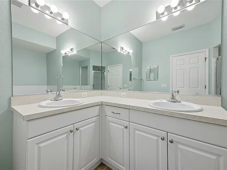 4620 1st Ave E #4620 — Photo 30
