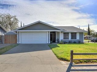 7162 Arutas Dr, North Highlands, CA 95660