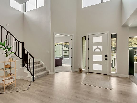 4th image of 5866 N Fox Canyon Rd