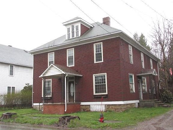2nd image of 617 Main St