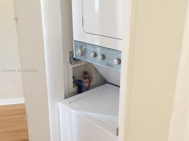 47 Sidonia Ave #47 — Photo 27