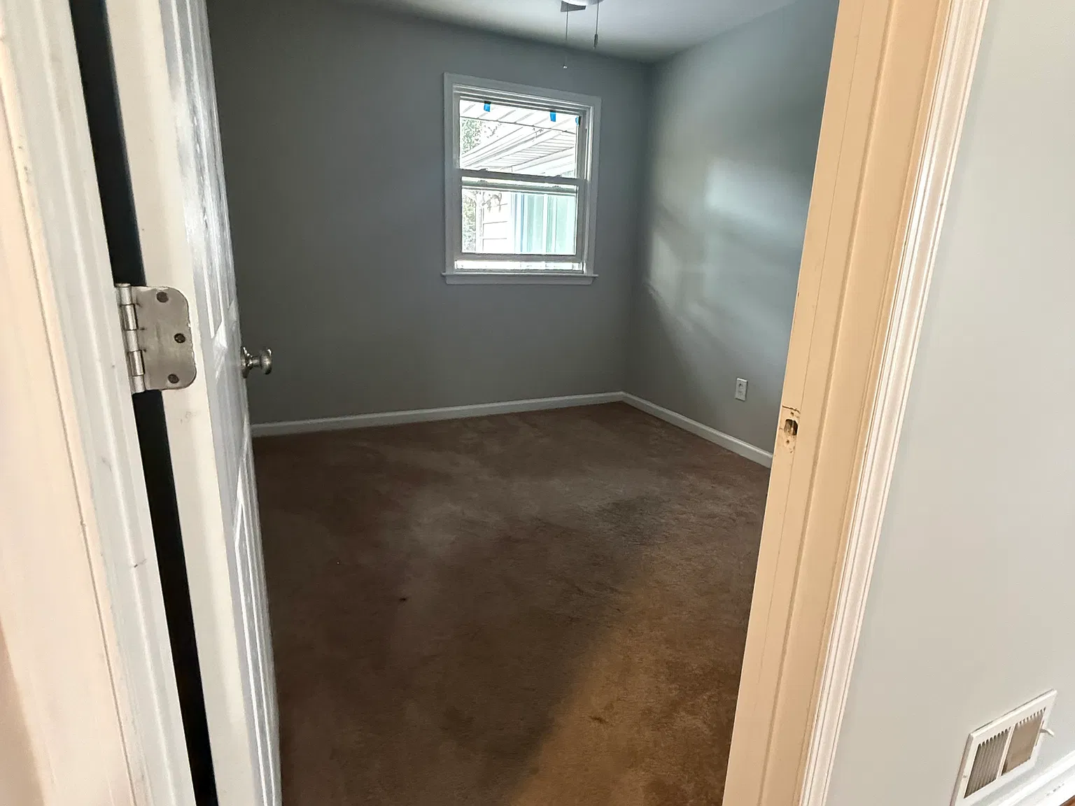3 bed, 1.5 bath, 1100 sqft, $3,200 — Photo 1