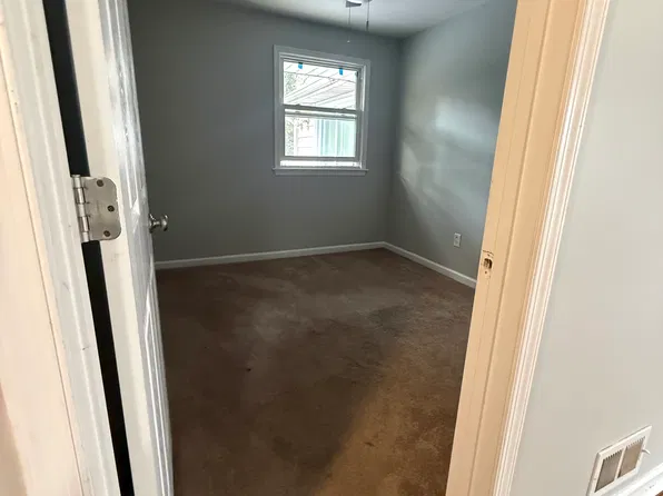 8402 Malissa St, Hyattsville, MD 20784