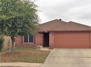 614 Paul Revere Dr, Laredo, TX 78046