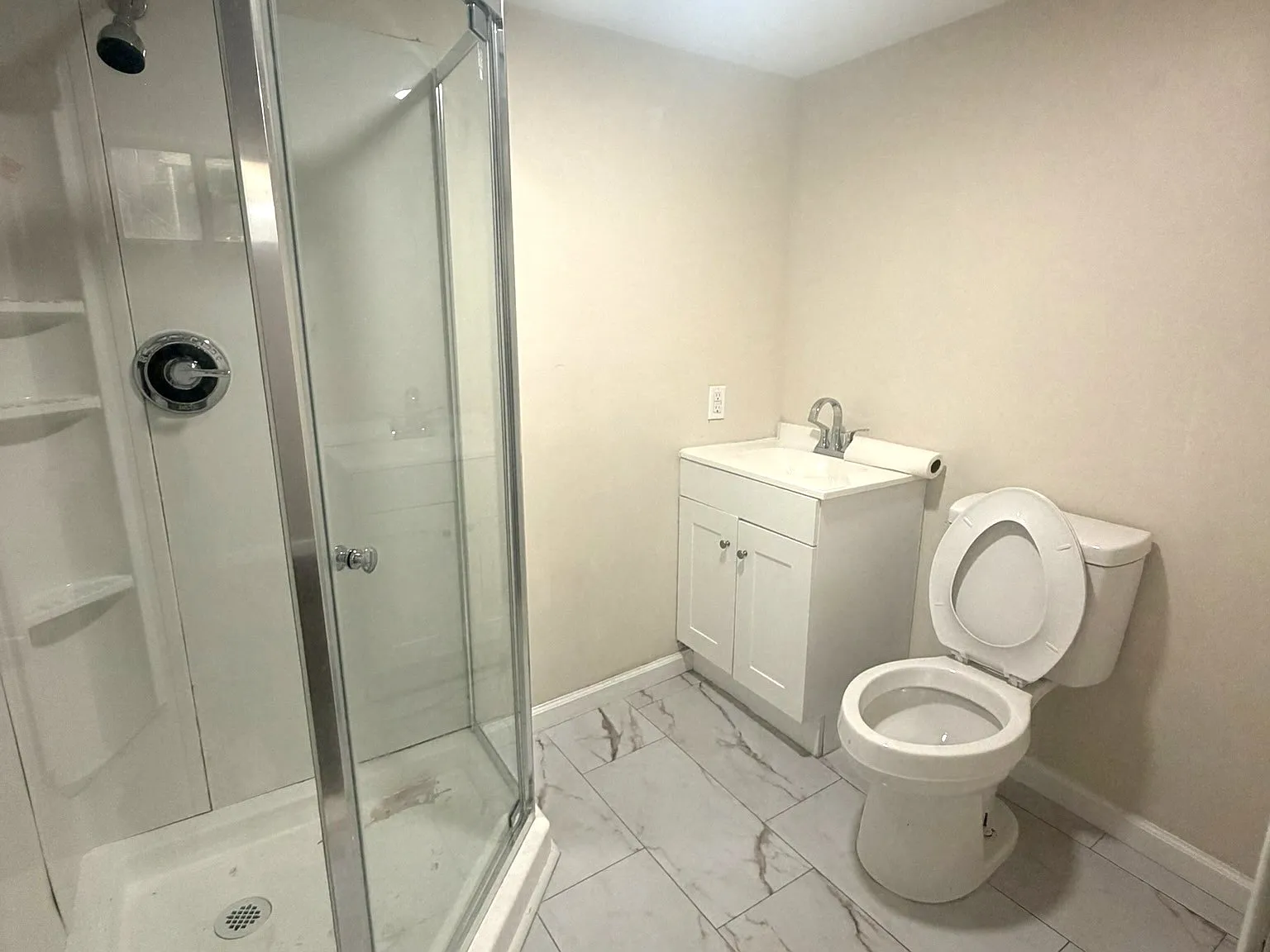 1 bed, $1,000 — Photo 4