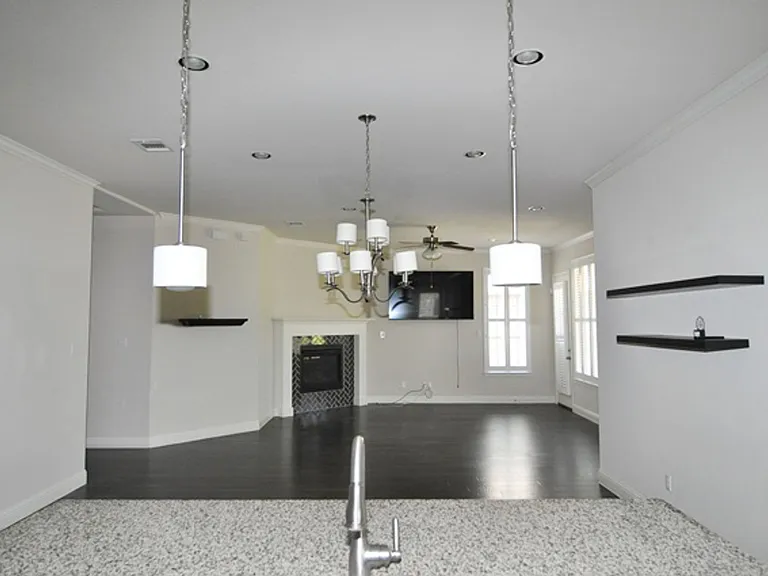 9948 Haversham Dr — Photo 8