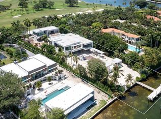 37 Indian Creek Island Rd, Indian Creek, FL 33154