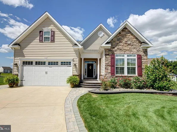 1611 Ellinor Ct, Middletown, DE 19709