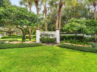 20858 Sonrisa Way, Boca Raton, FL 33433