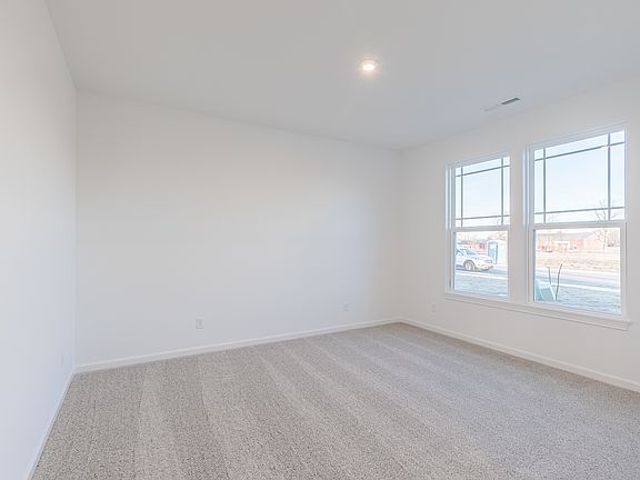 4th image of 2153 Aviary Ln