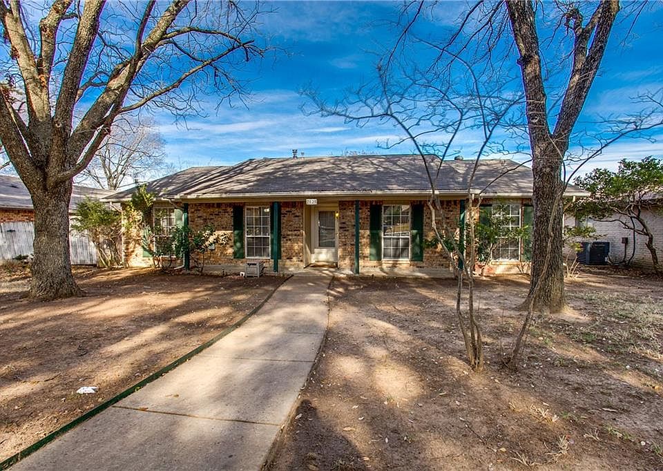1st image of 2825 Ashglen Dr
