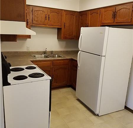 3rd image of 3853 Paige Dr APT 2