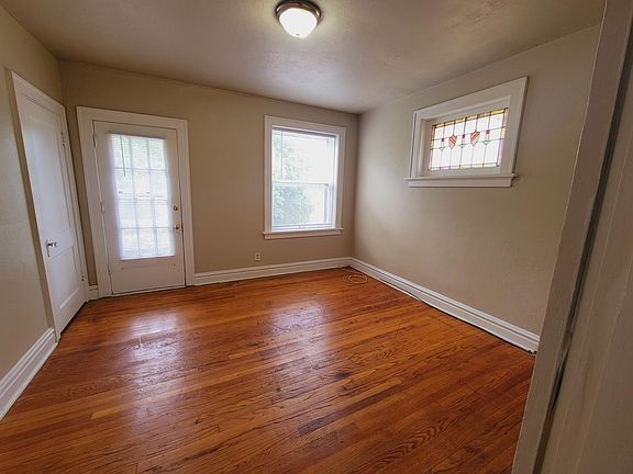 5th image of 6845 Crest Ave #A